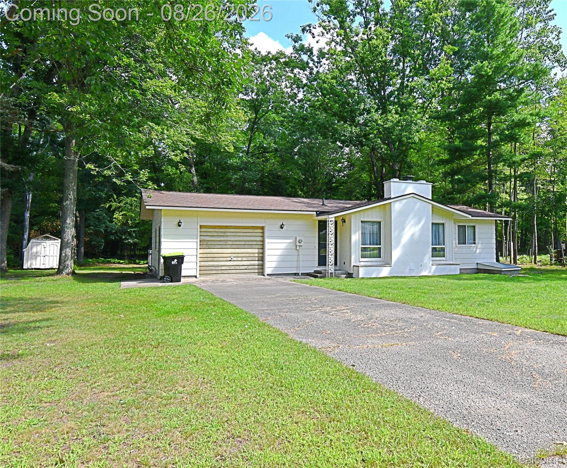 1064 Leeward Lane Property Photo 2