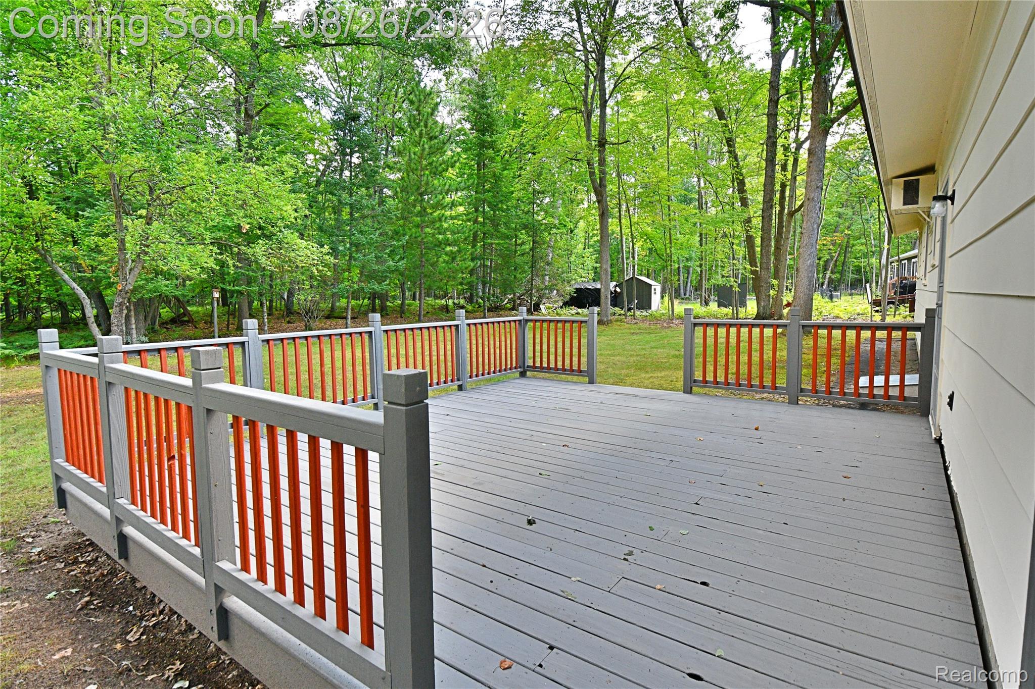 1064 Leeward Lane Property Photo 16