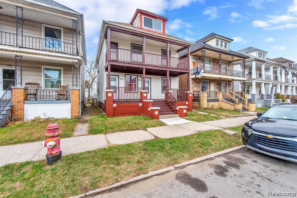9506 Charest Street Property Photo 1