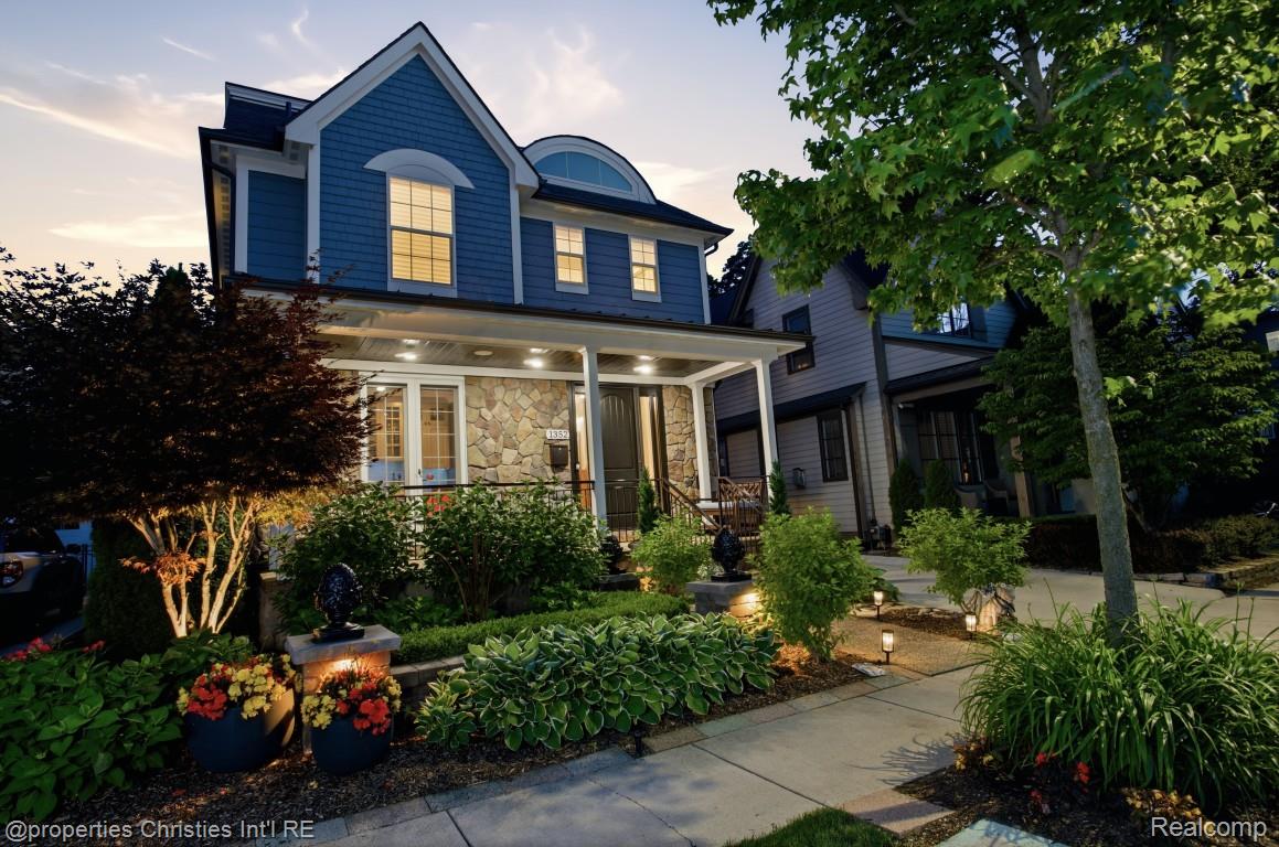 1352 Holland Street Property Photo 1
