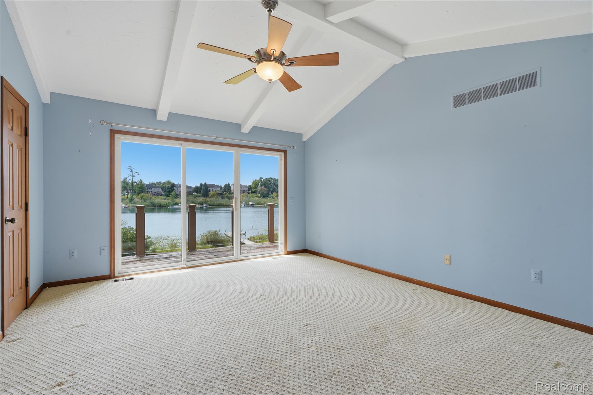 152 Overlake Property Photo 26