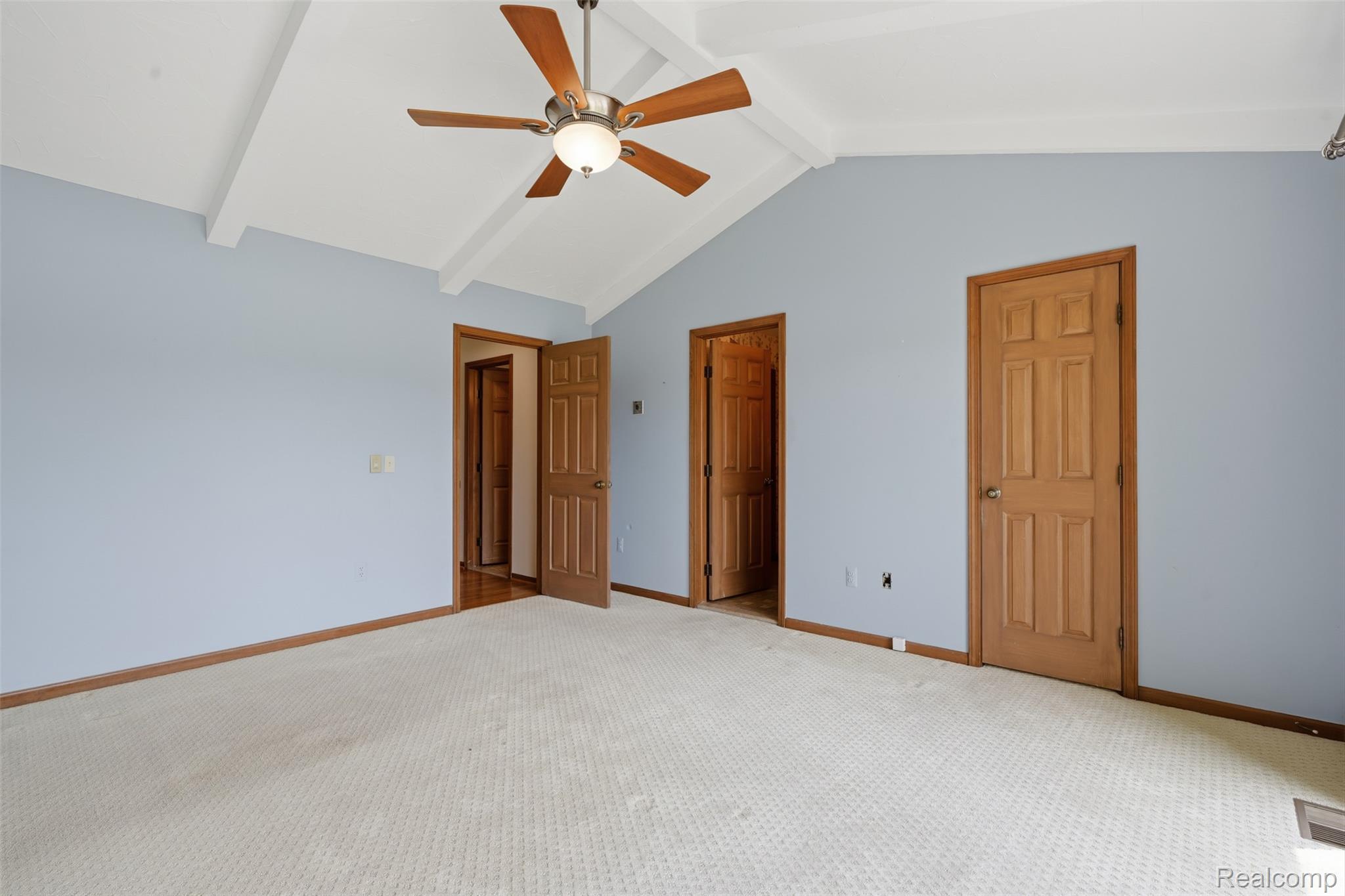 152 Overlake Property Photo 27