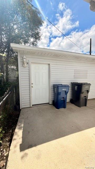 1329 Neubert Avenue Property Photo 18