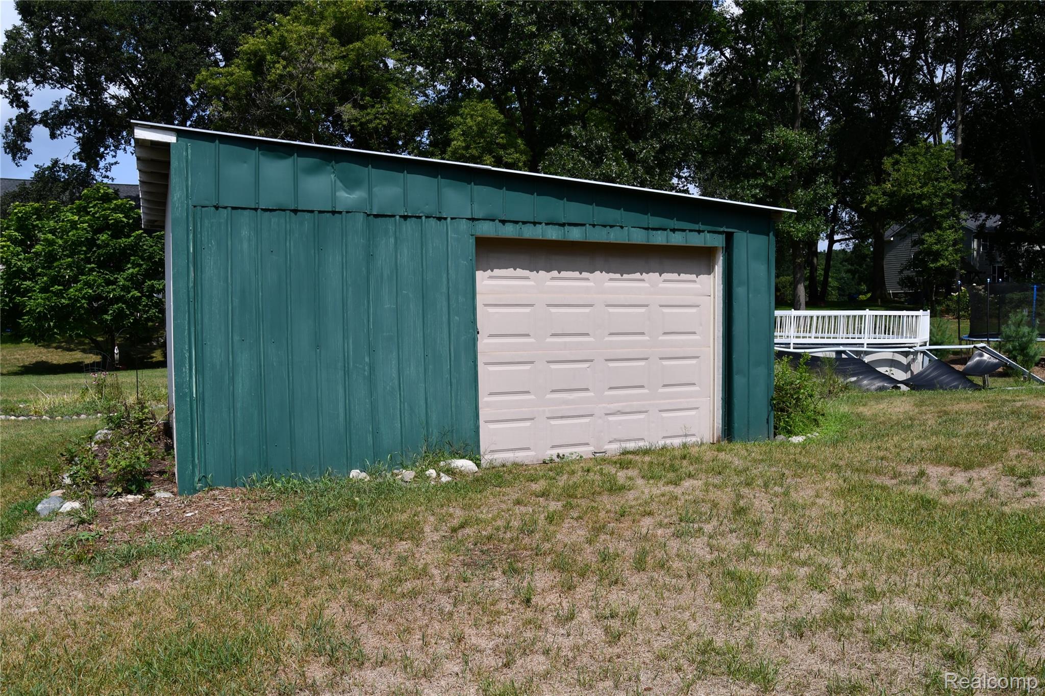 9039 Peer Road Property Photo 5