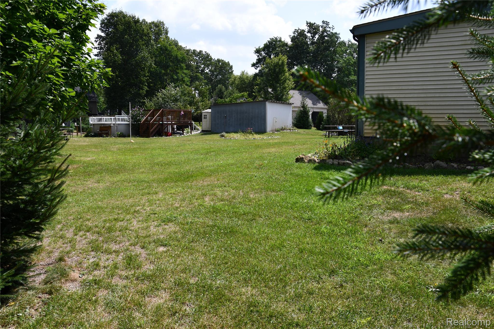 9039 Peer Road Property Photo 11