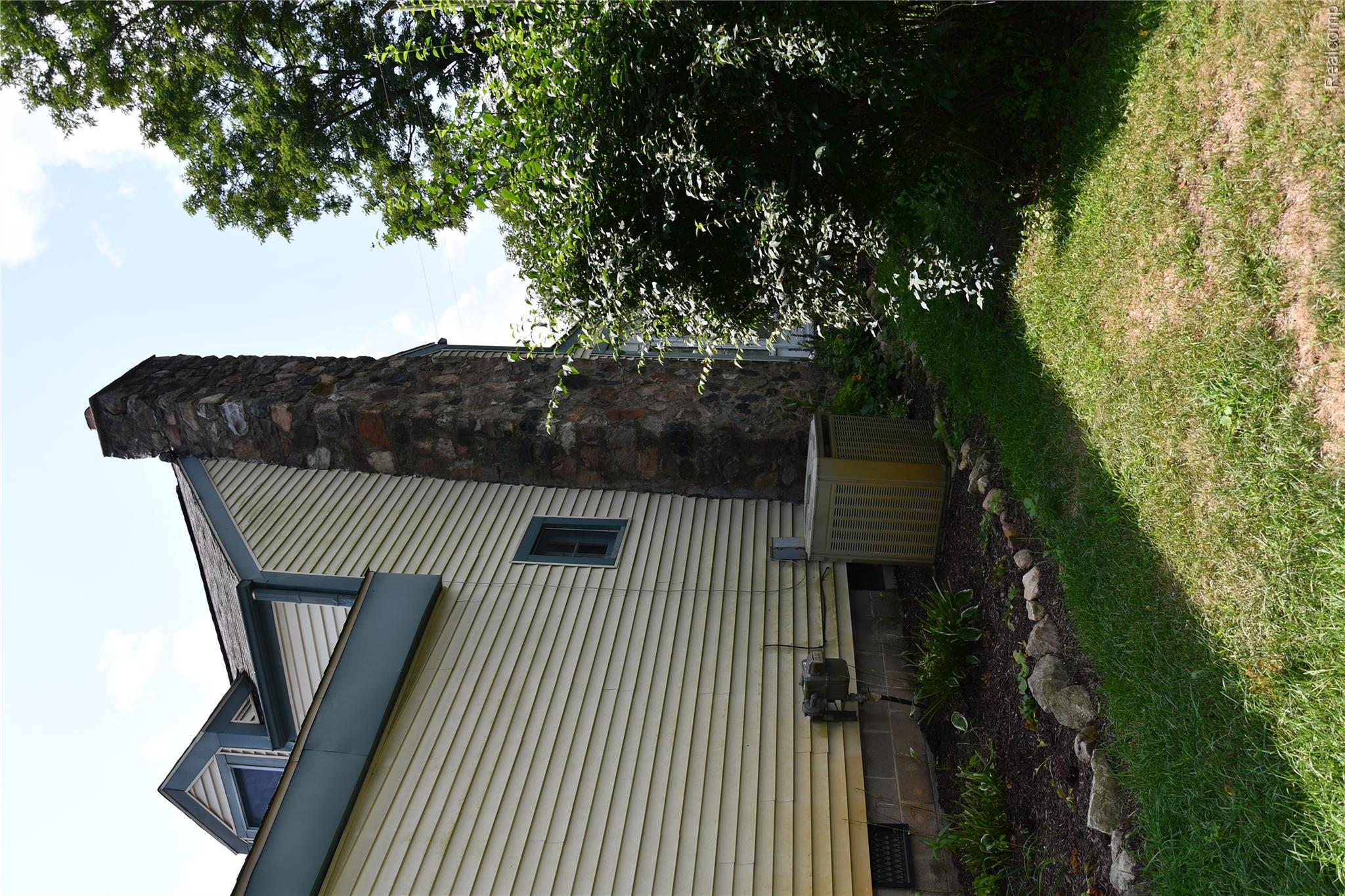 9039 Peer Road Property Photo 12
