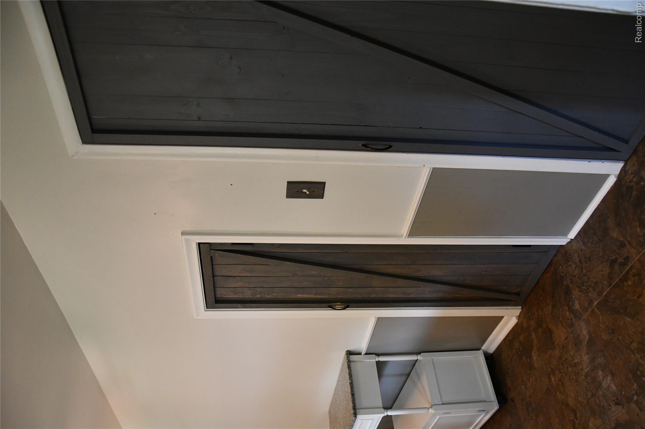 9039 Peer Road Property Photo 28