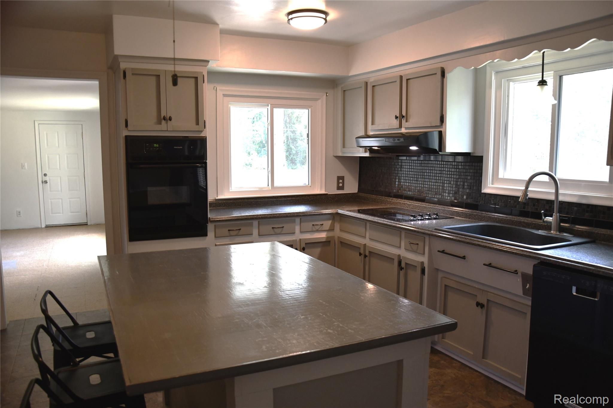 9039 Peer Road Property Photo 34