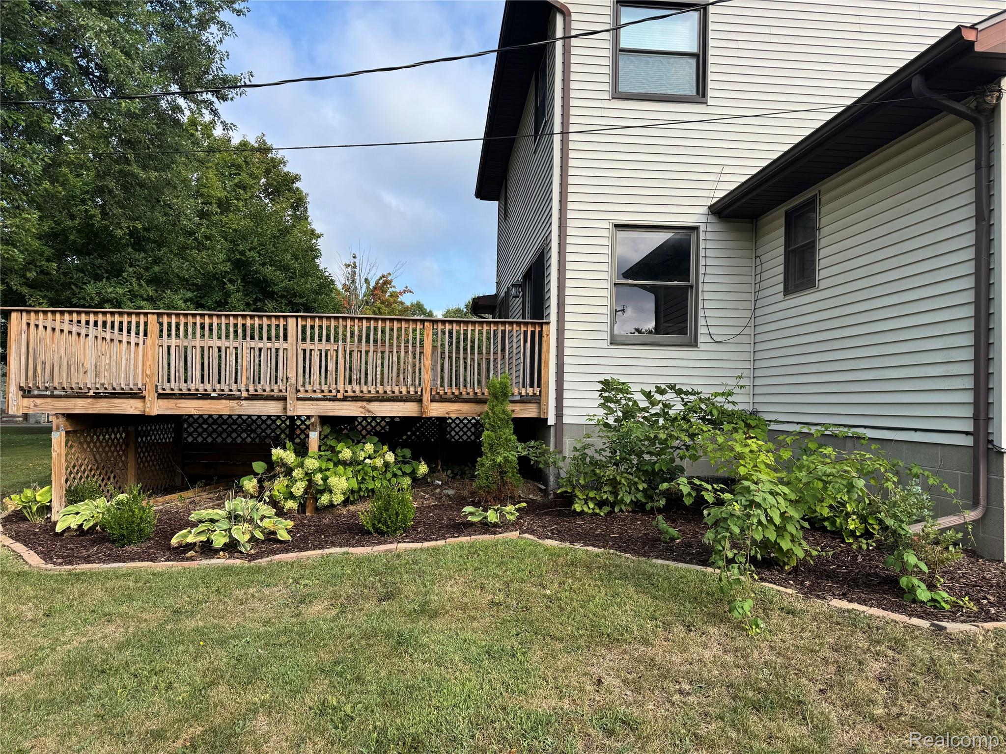 1712 Peppermill Road Property Photo 3