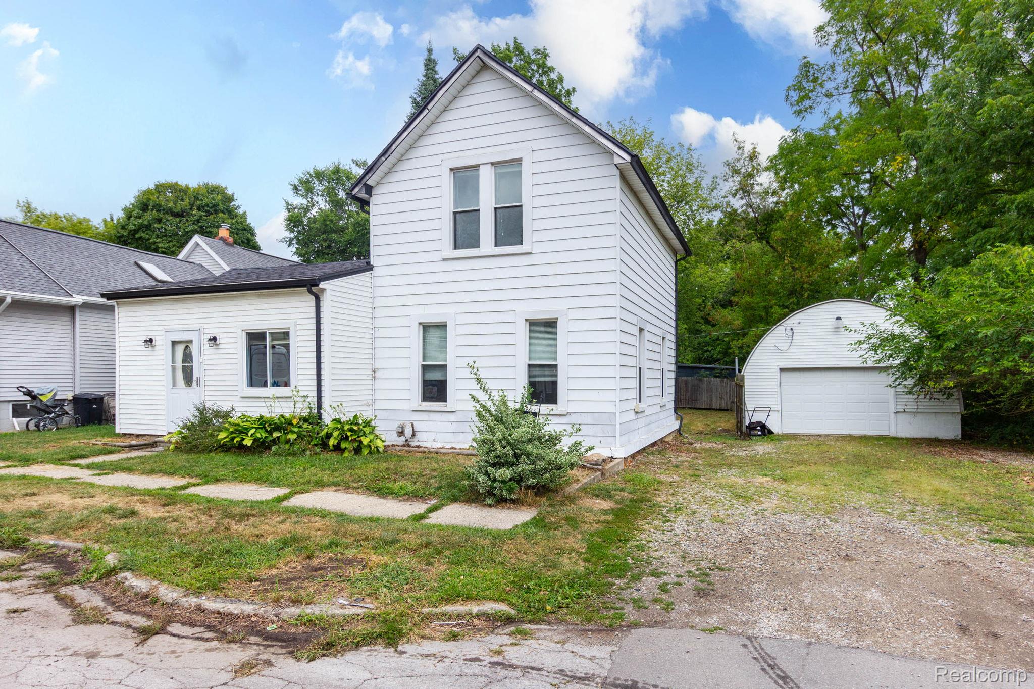 172 Higgins Street Property Photo 1