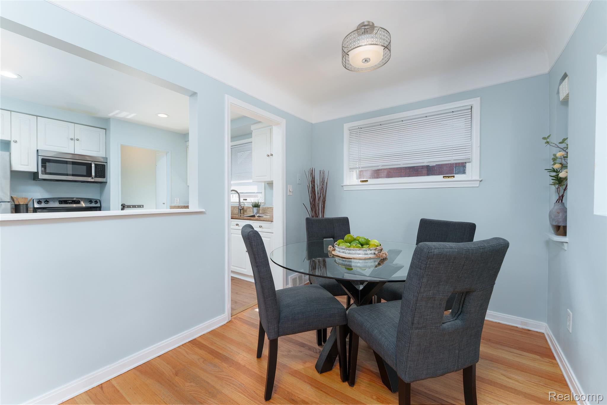 20871 Beaufait Street Property Photo 10