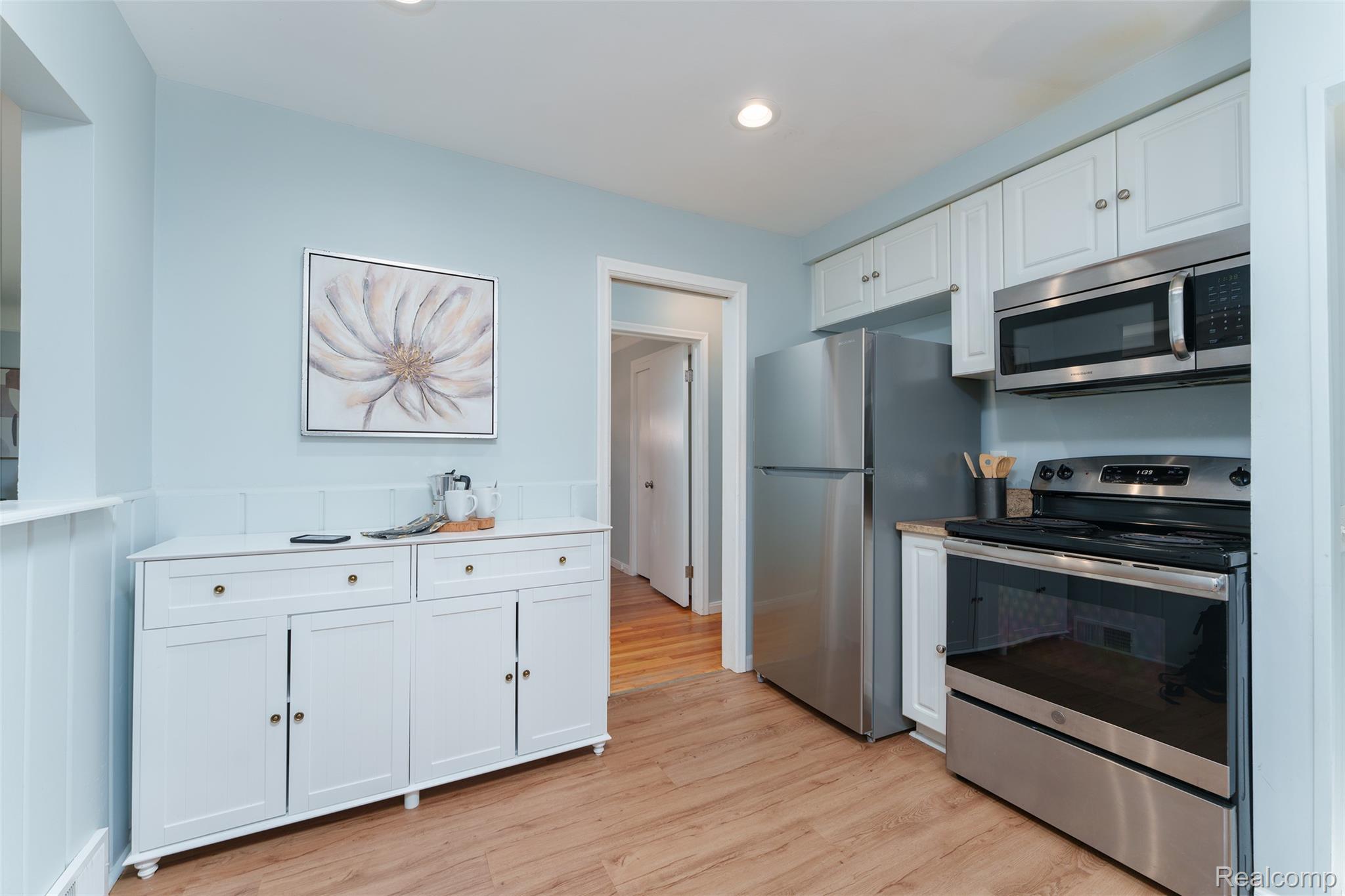 20871 Beaufait Street Property Photo 12