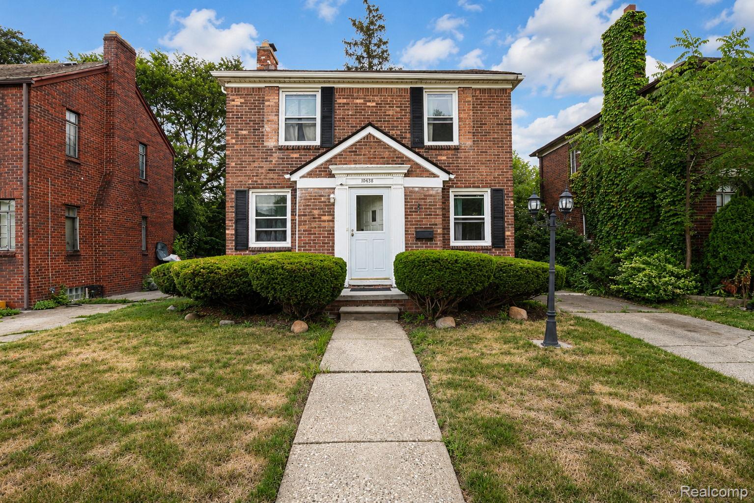 10436 Roxbury Street Property Photo 1