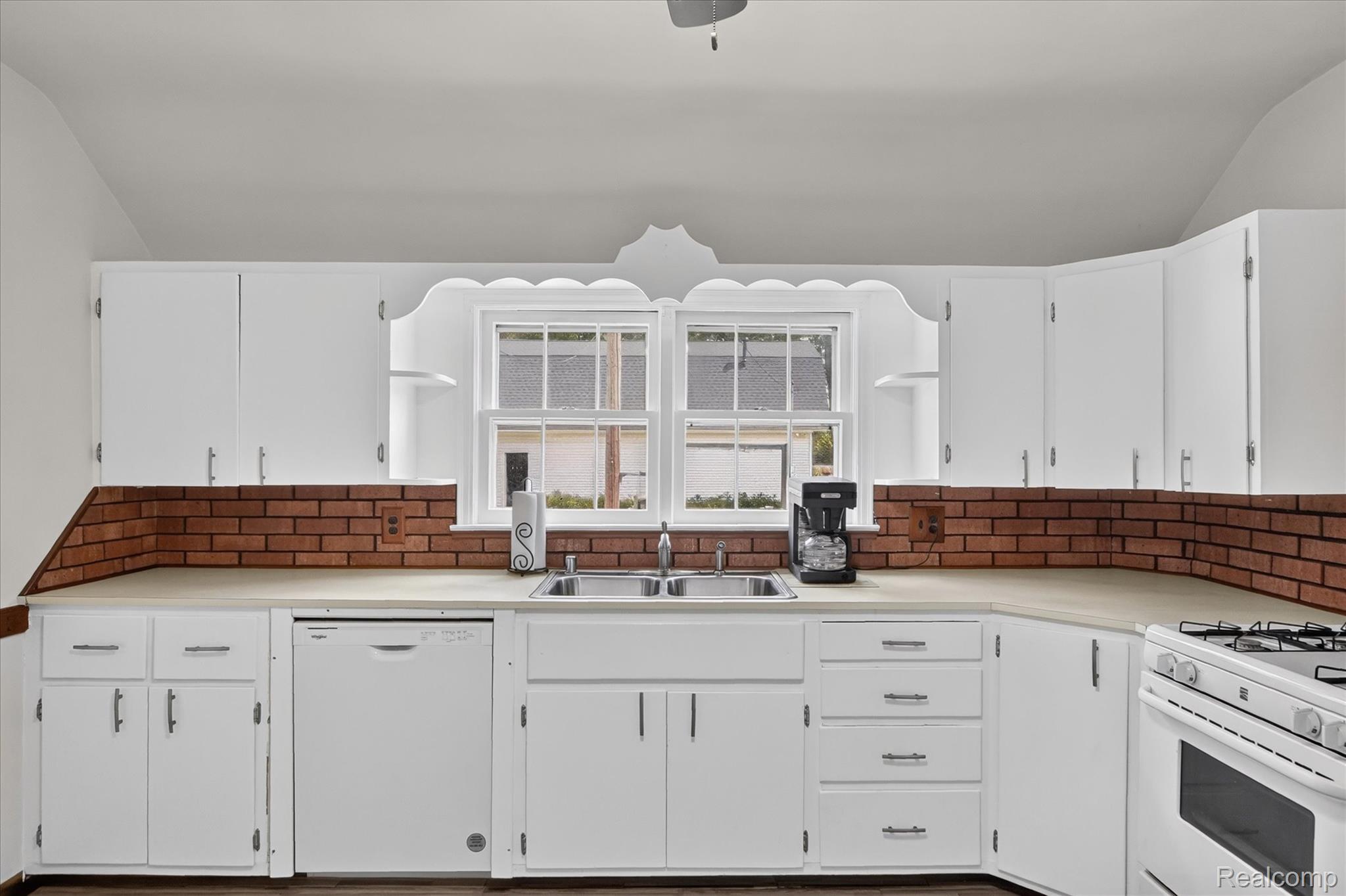 11175 Elmview Street Property Photo 21