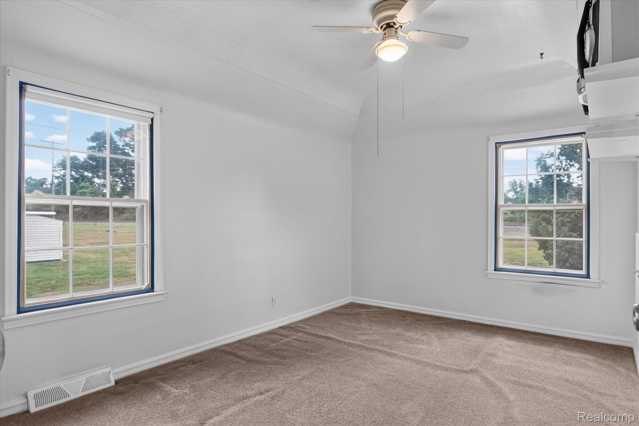 11175 Elmview Street Property Photo 49