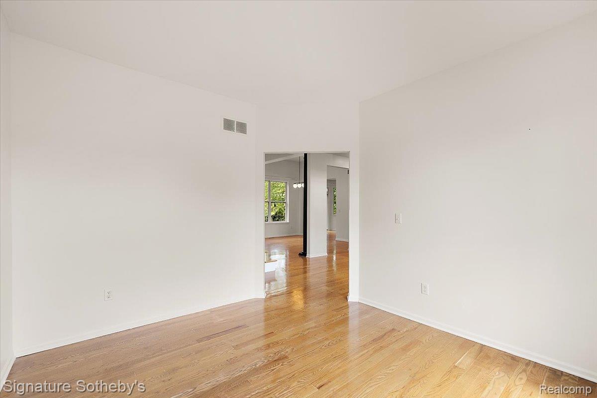 871 Wynstone Circle Property Photo 6