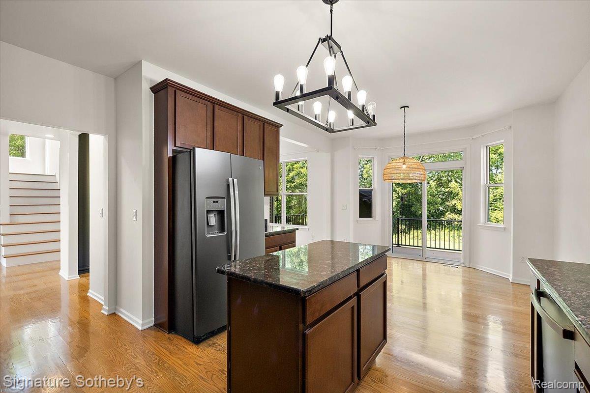 871 Wynstone Circle Property Photo 18