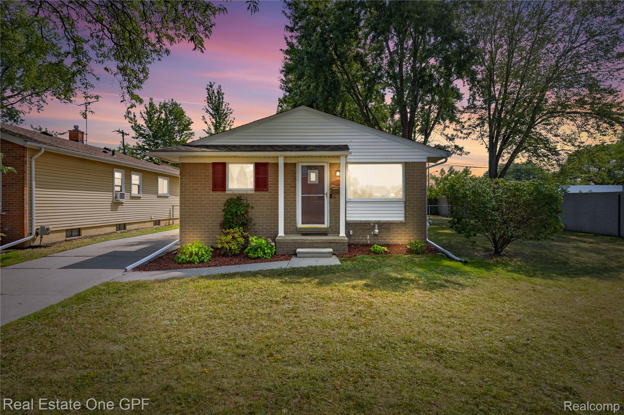 22316 Carolina Street Property Photo 1