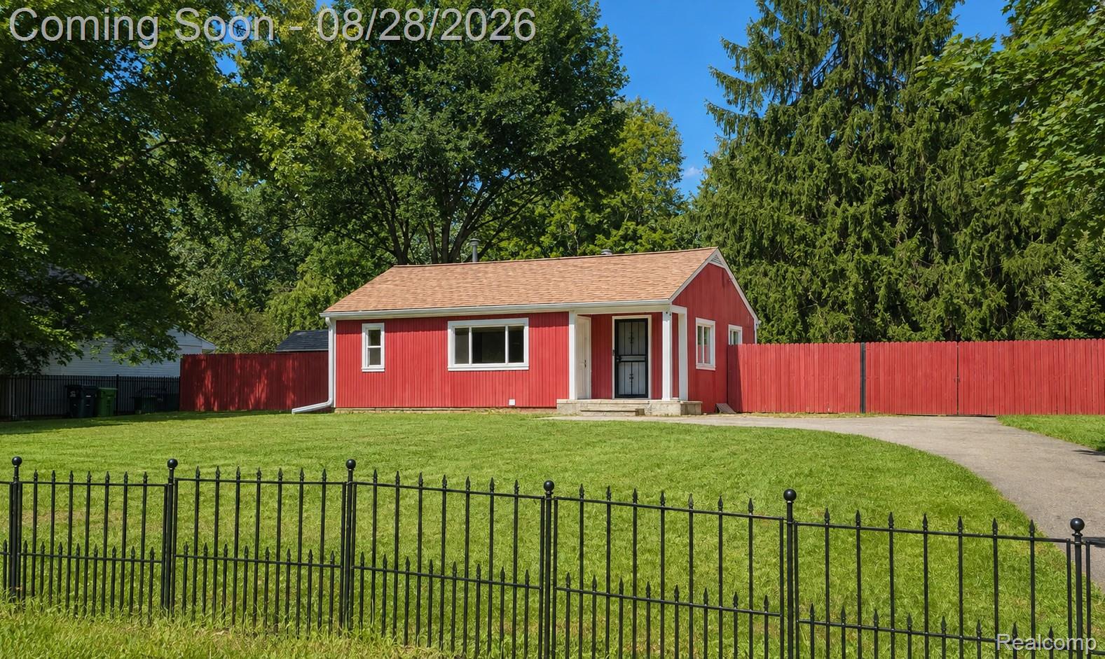 6464 Huron River Drive Property Photo 1