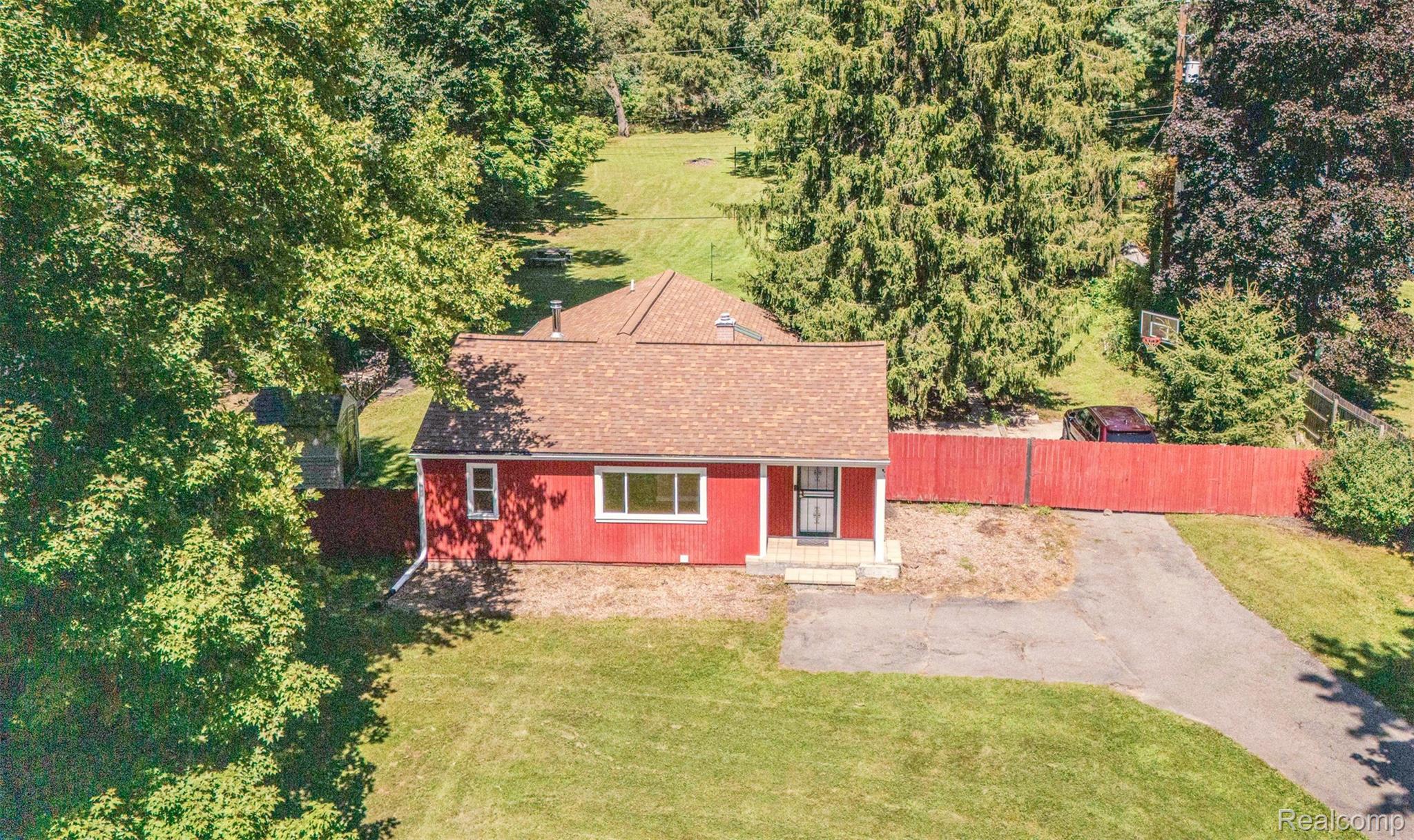 6464 Huron River Drive Property Photo 1