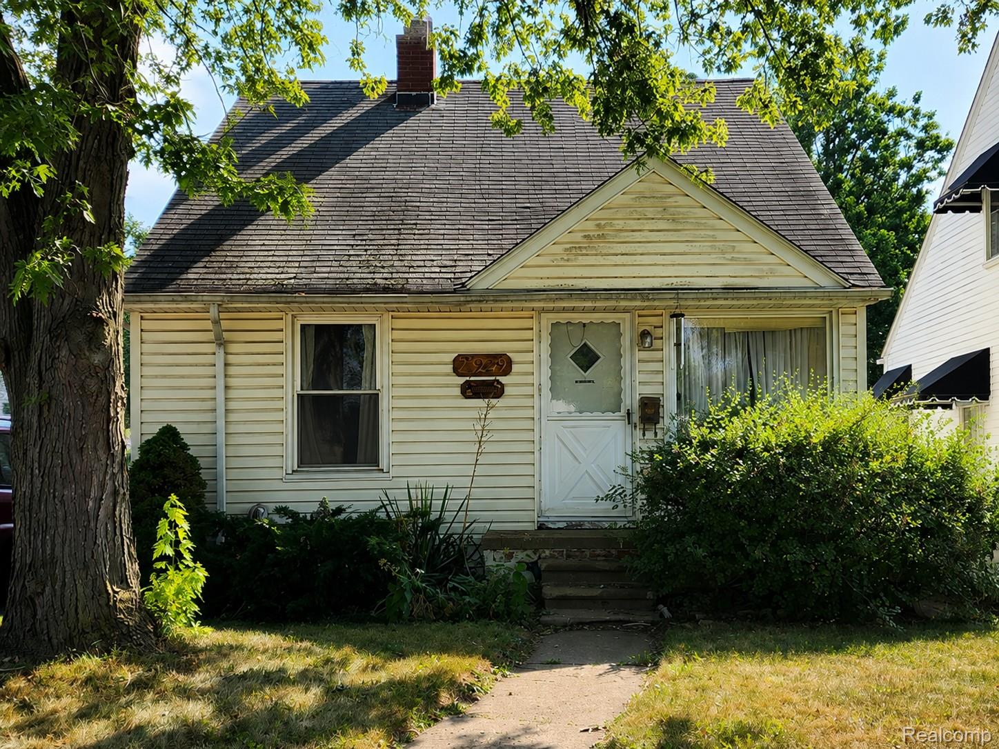 23249 Columbia Street Property Photo 1