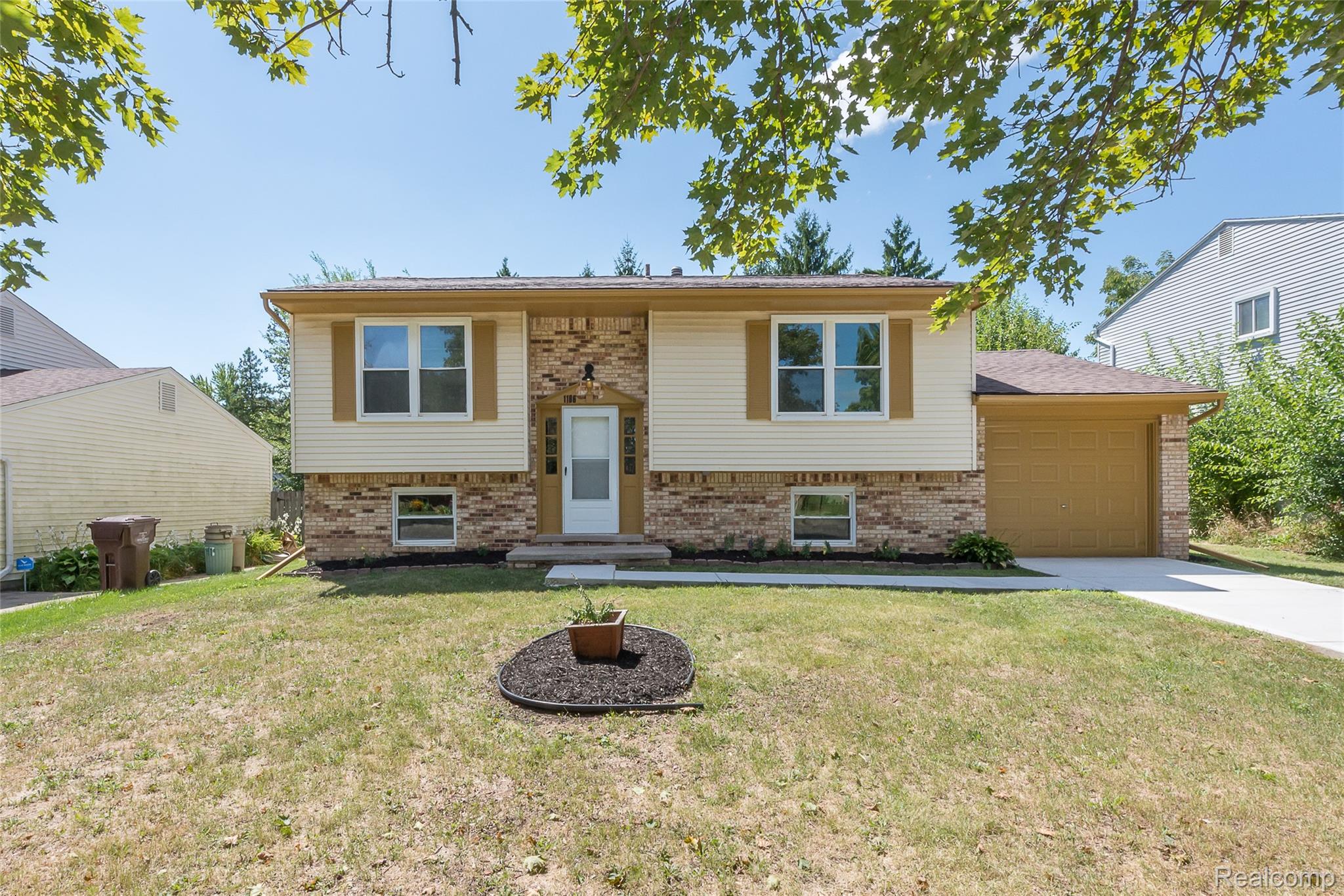 1186 Stamford Road Property Photo 1