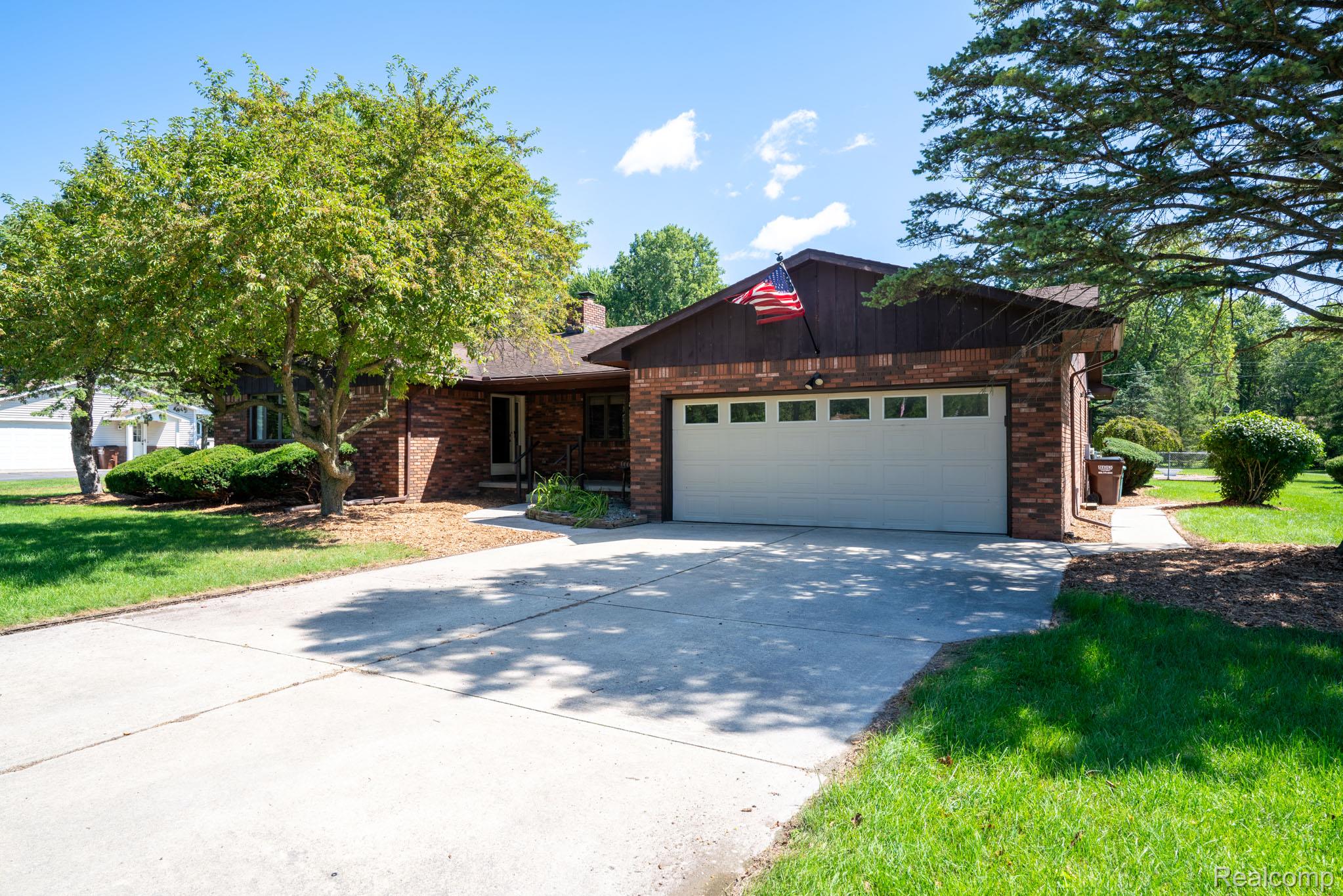 12900 Maxwell Road Property Photo 3