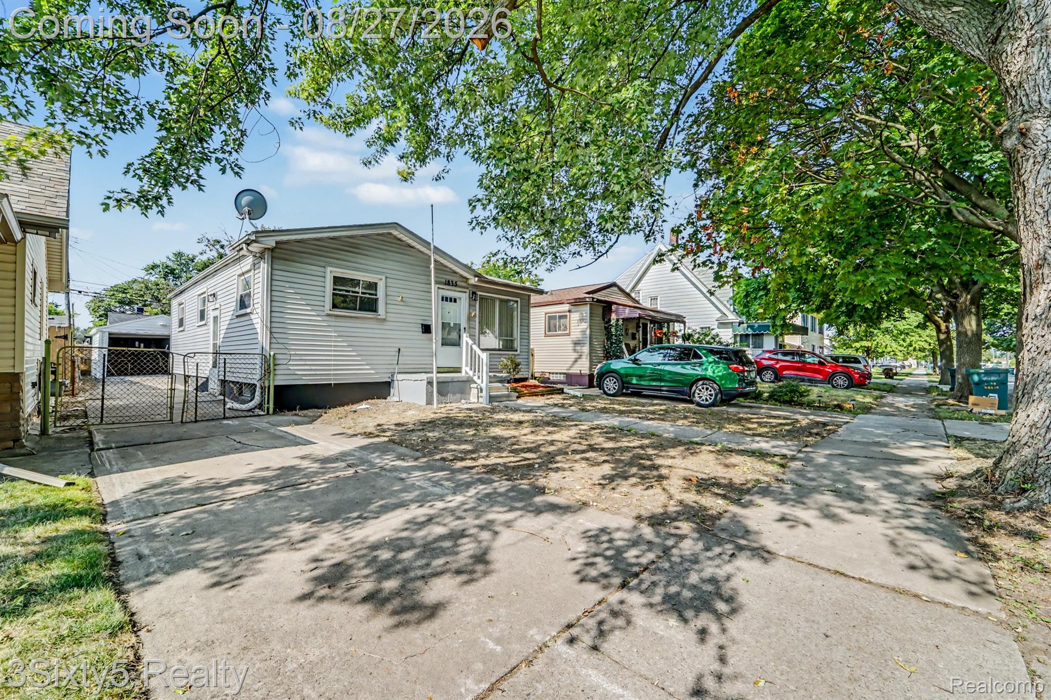 1835 Euclid Street Property Photo 1