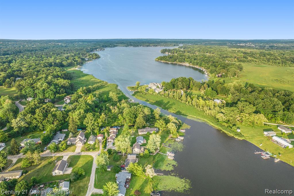 504 Olcott Lake Drive Property Photo 6
