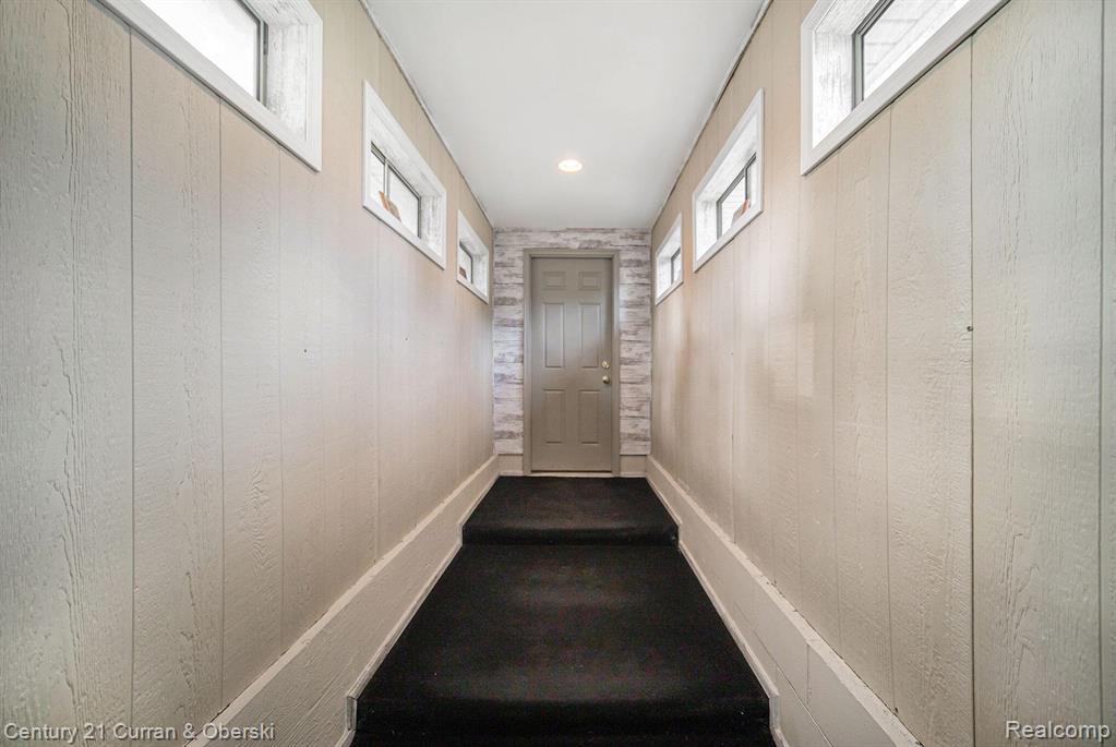 504 Olcott Lake Drive Property Photo 10