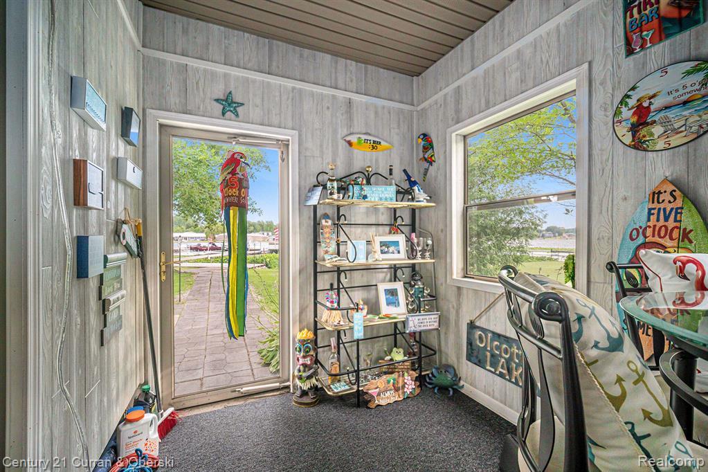 504 Olcott Lake Drive Property Photo 12