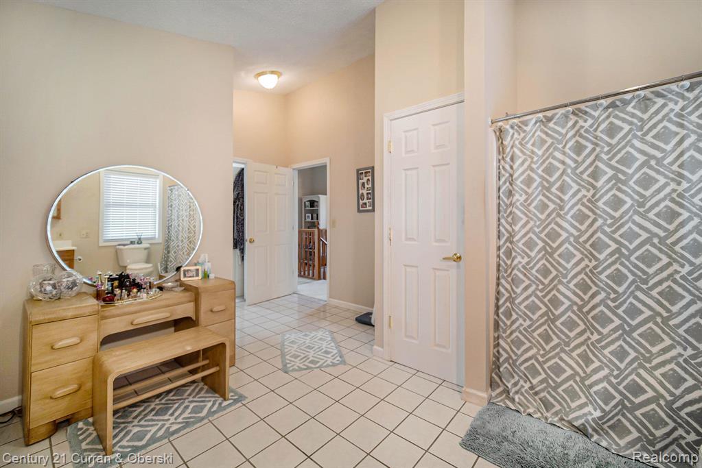 504 Olcott Lake Drive Property Photo 23