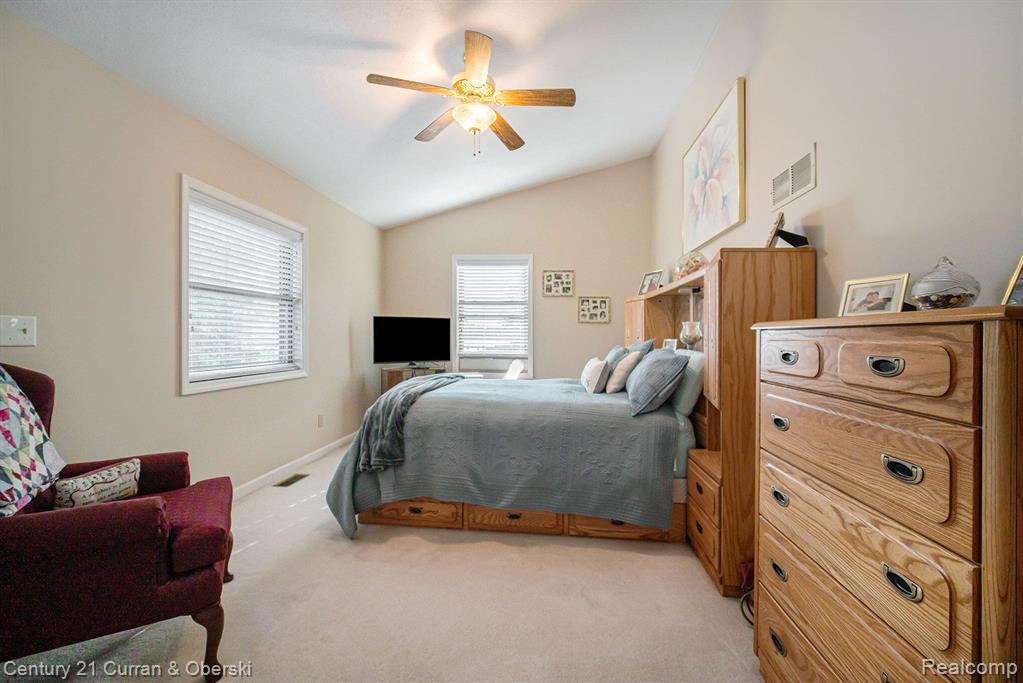 504 Olcott Lake Drive Property Photo 32
