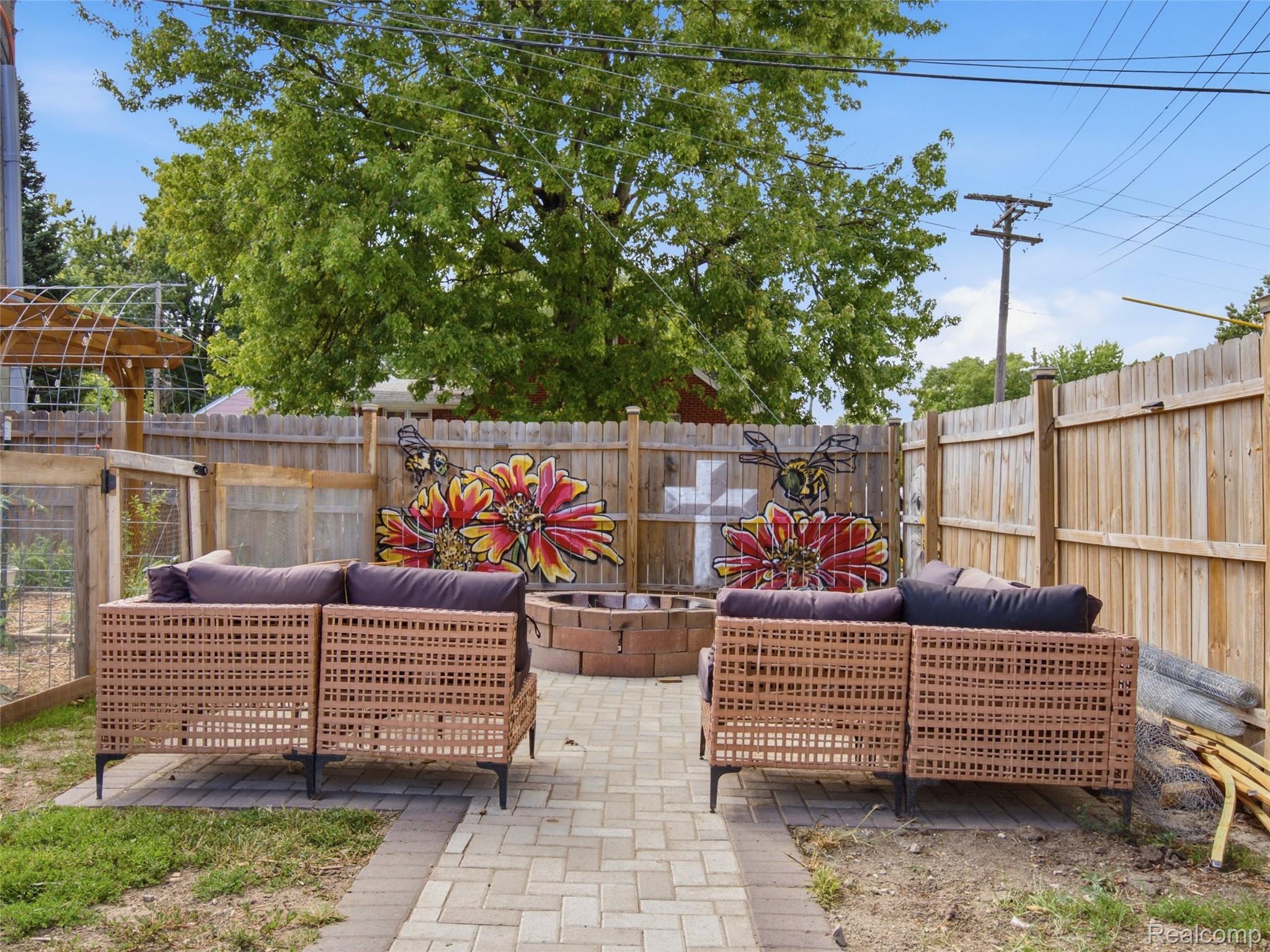17830 Martin Road Property Photo 3