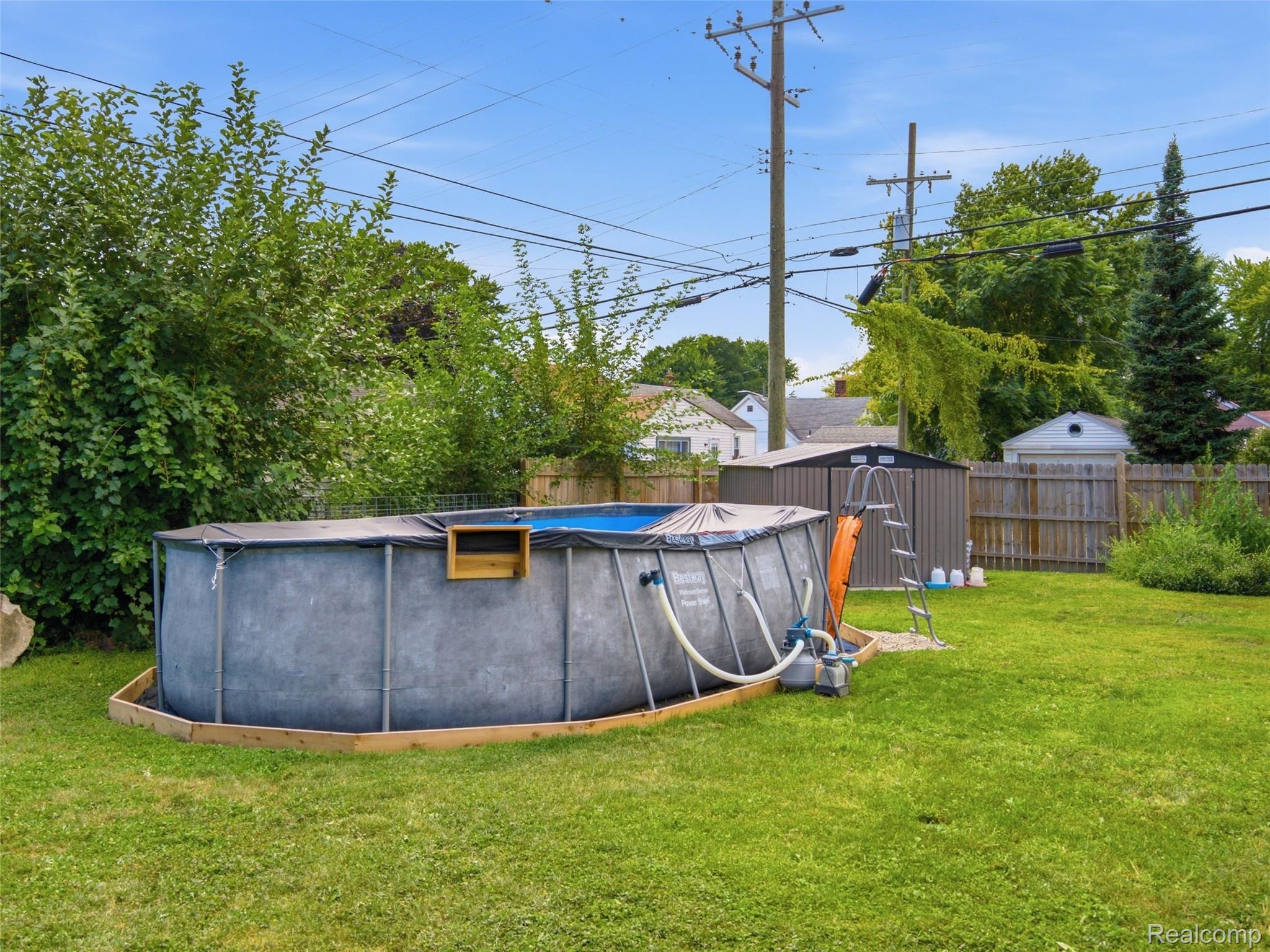17830 Martin Road Property Photo 11