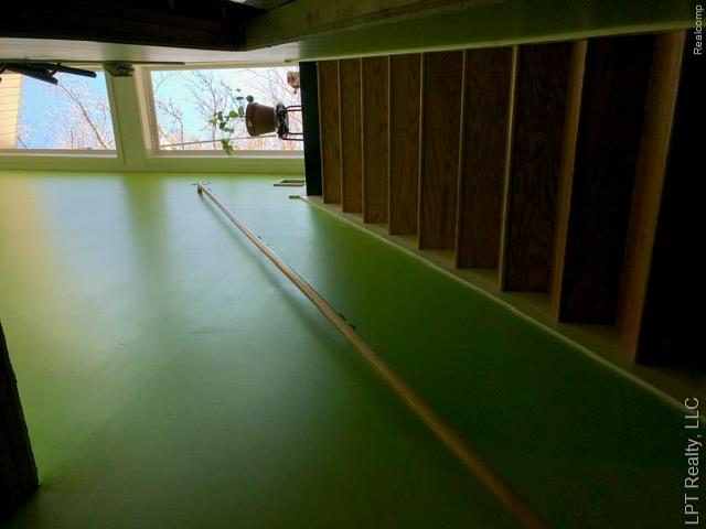 5868 Outer Drive Property Photo 12