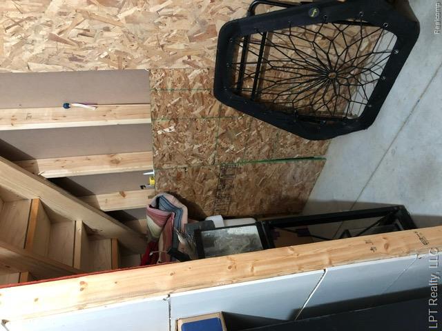 5868 Outer Drive Property Photo 15