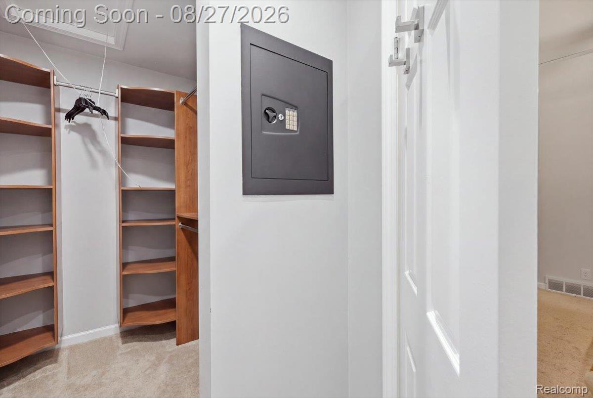 10100 Springtime Circle Property Photo 38
