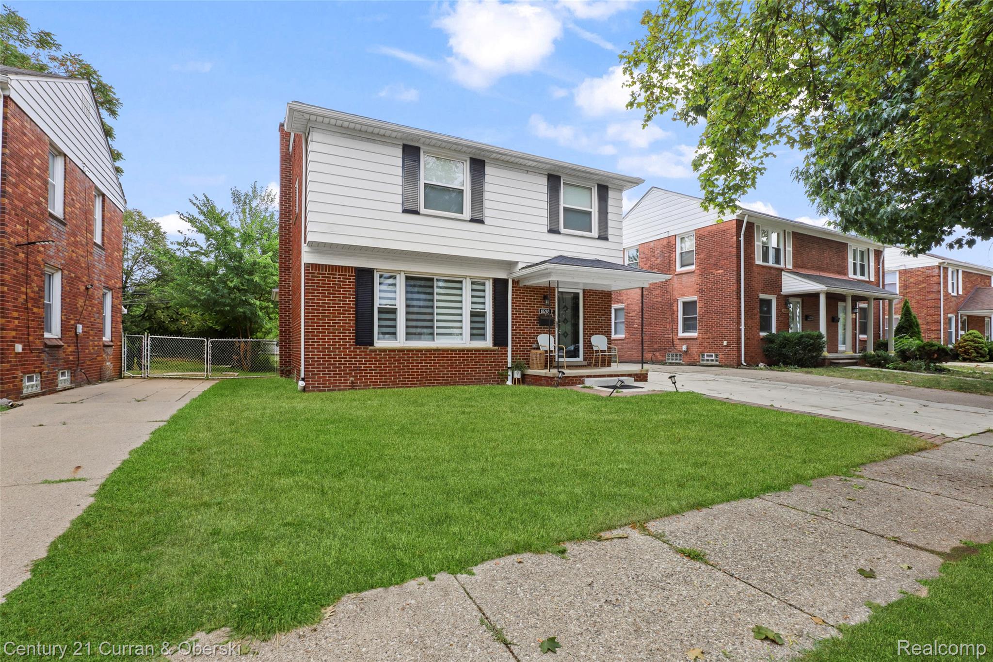 18285 Outer Drive Property Photo 30