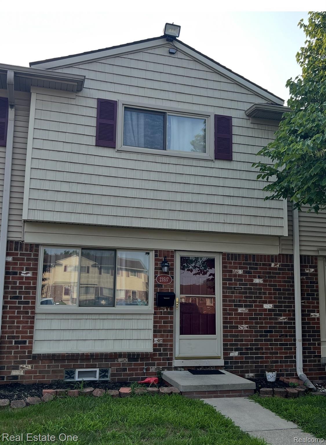 23517 Baker Street Property Photo 1