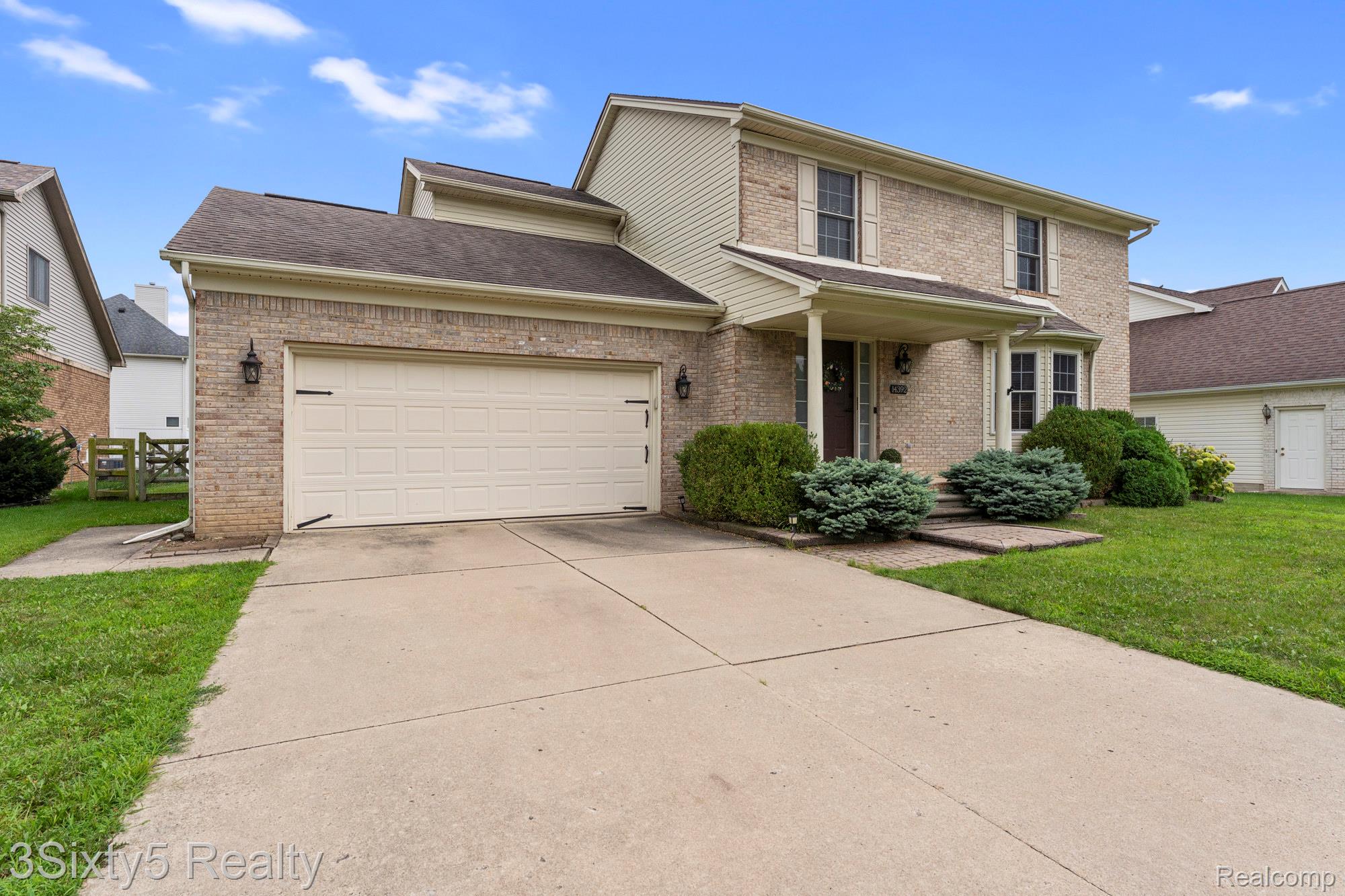 14392 Canterbury Lane Property Photo 2