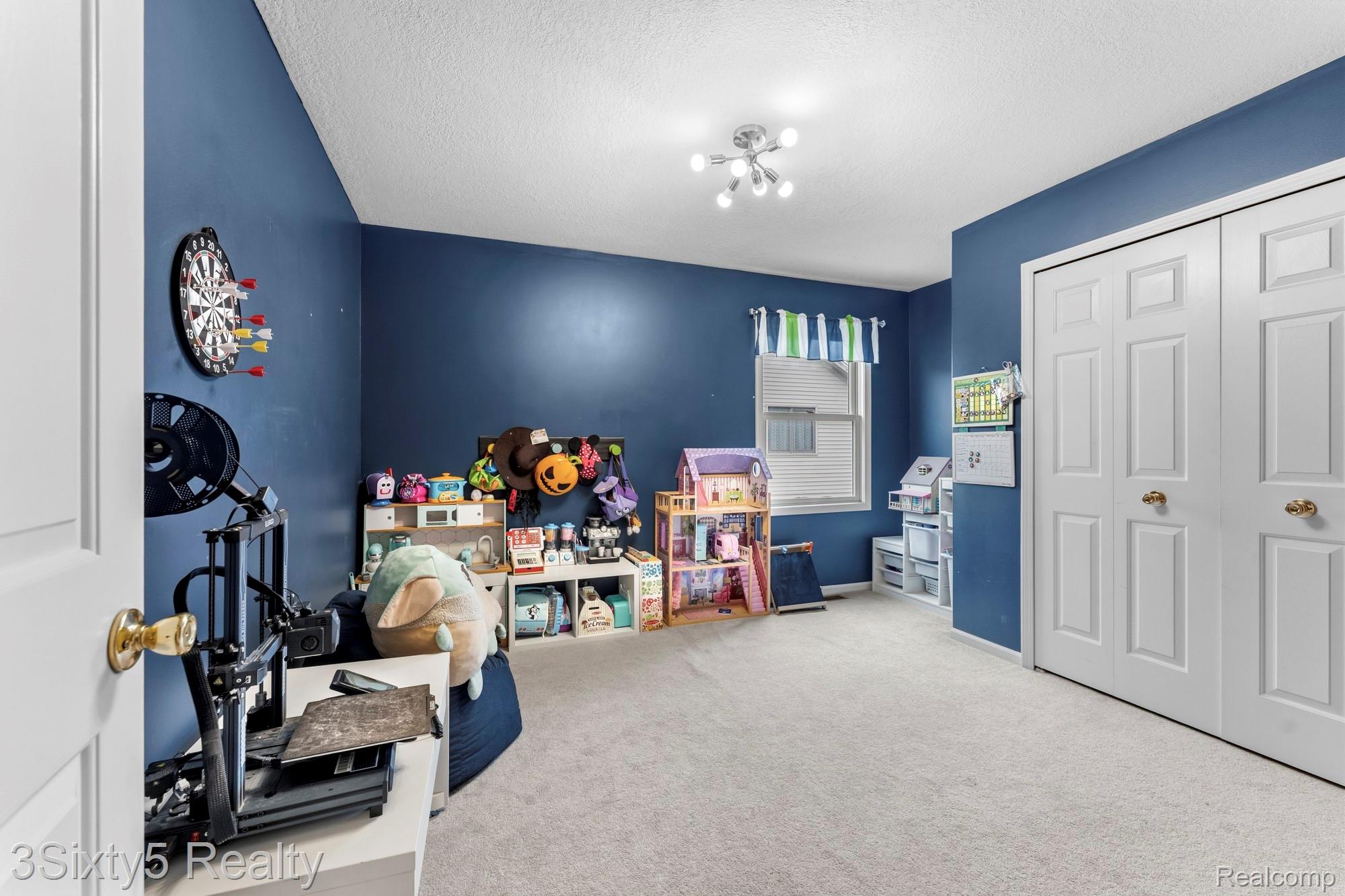 14392 Canterbury Lane Property Photo 11
