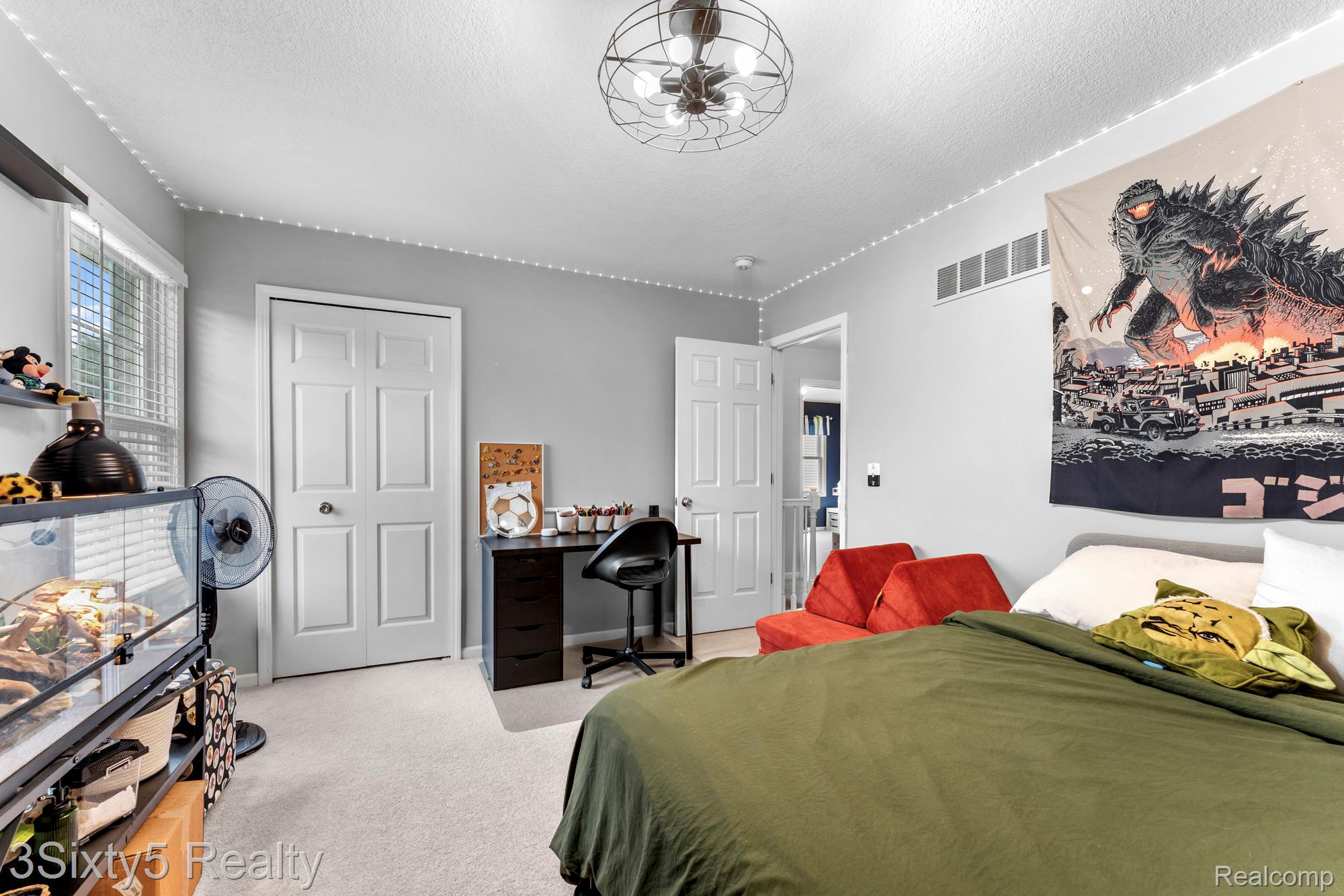 14392 Canterbury Lane Property Photo 16