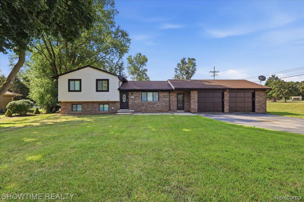 29255 Utley Road Property Photo 1