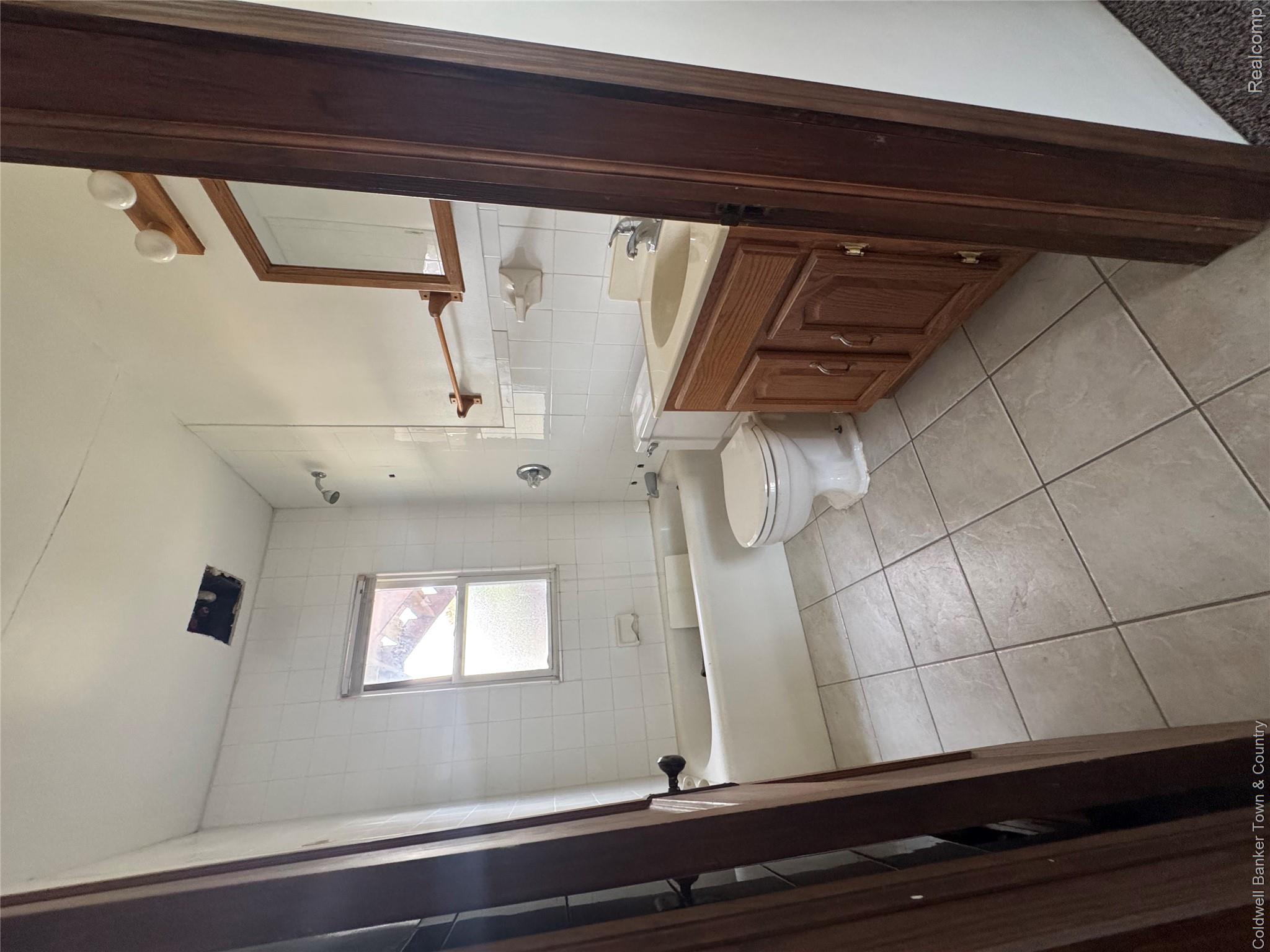 18647 Robert Street Property Photo 11