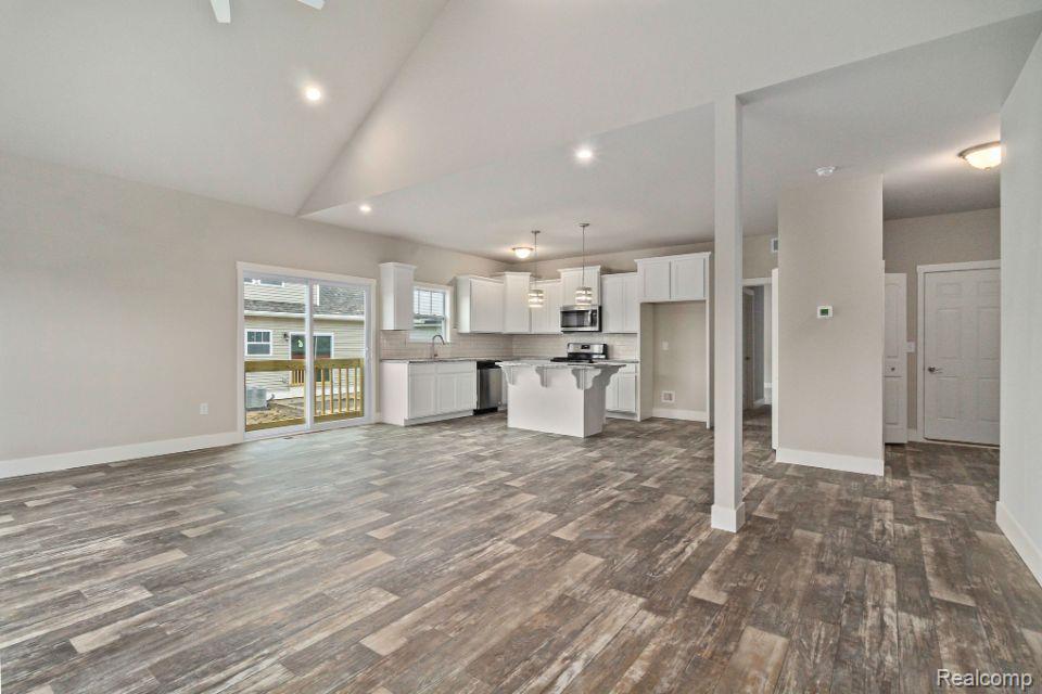 360 Dorchester Drive Property Photo 2