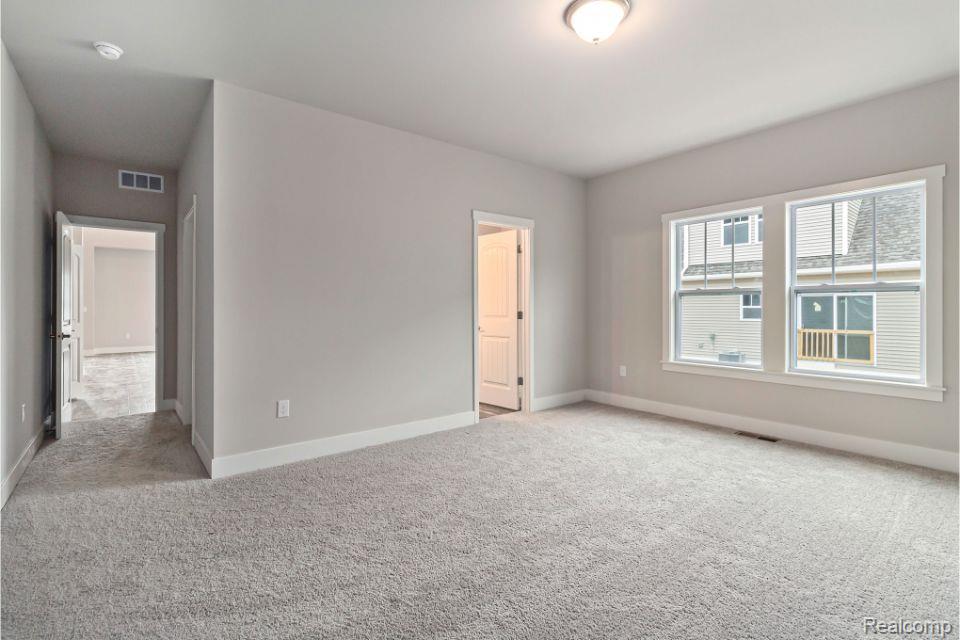 360 Dorchester Drive Property Photo 9