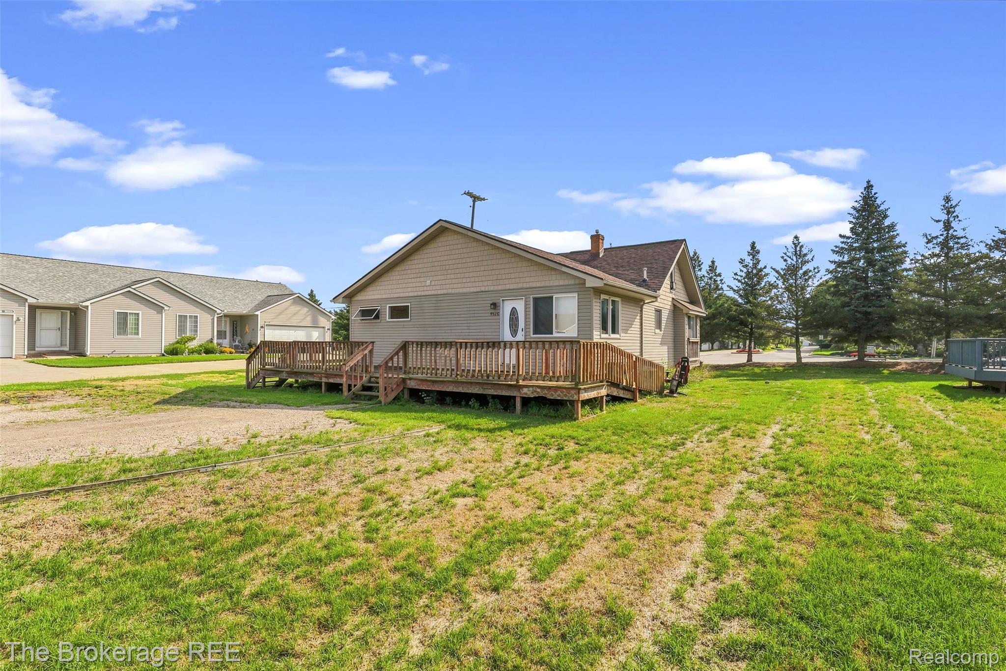 9326 Orchard Court Property Photo 2