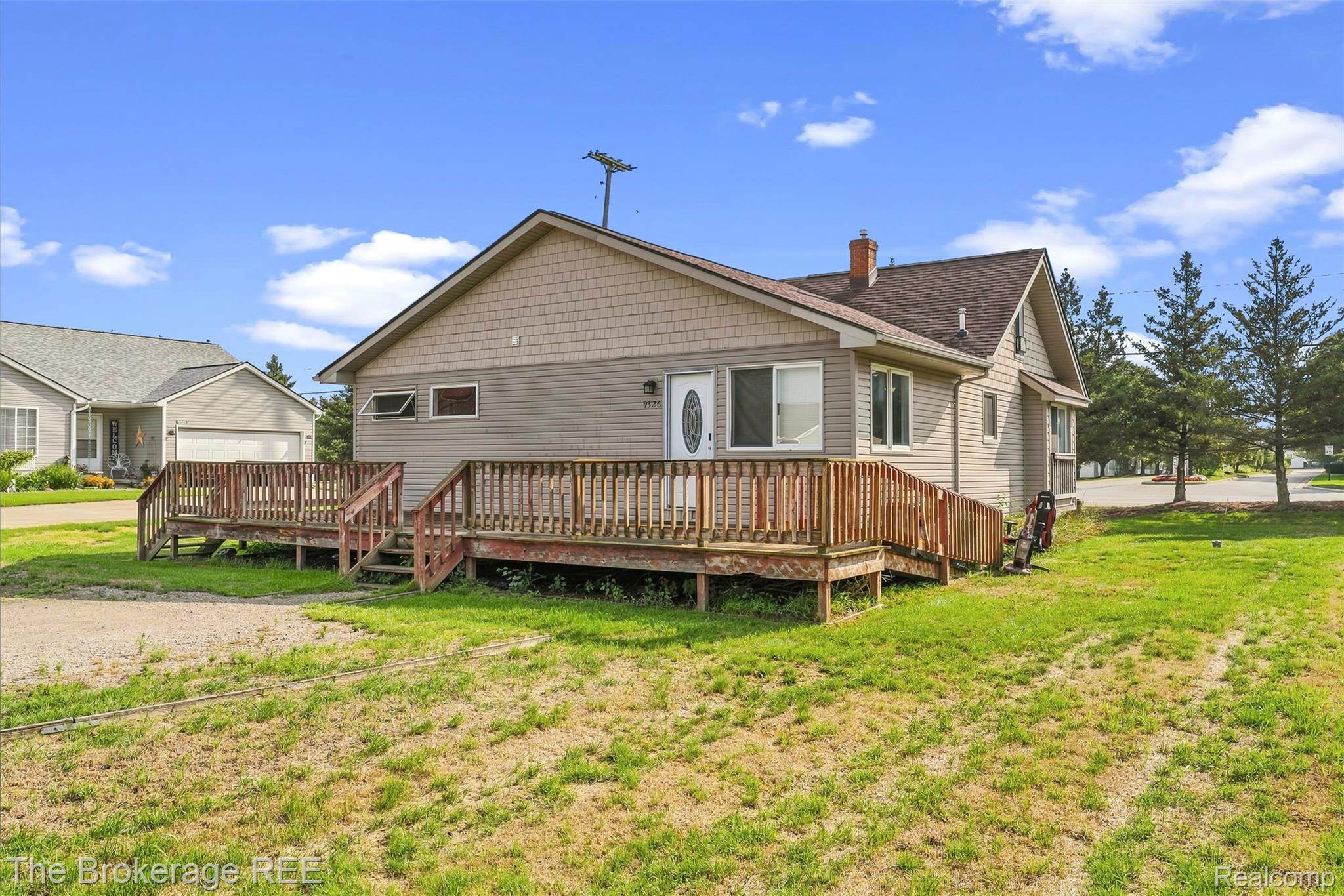9326 Orchard Court Property Photo 3