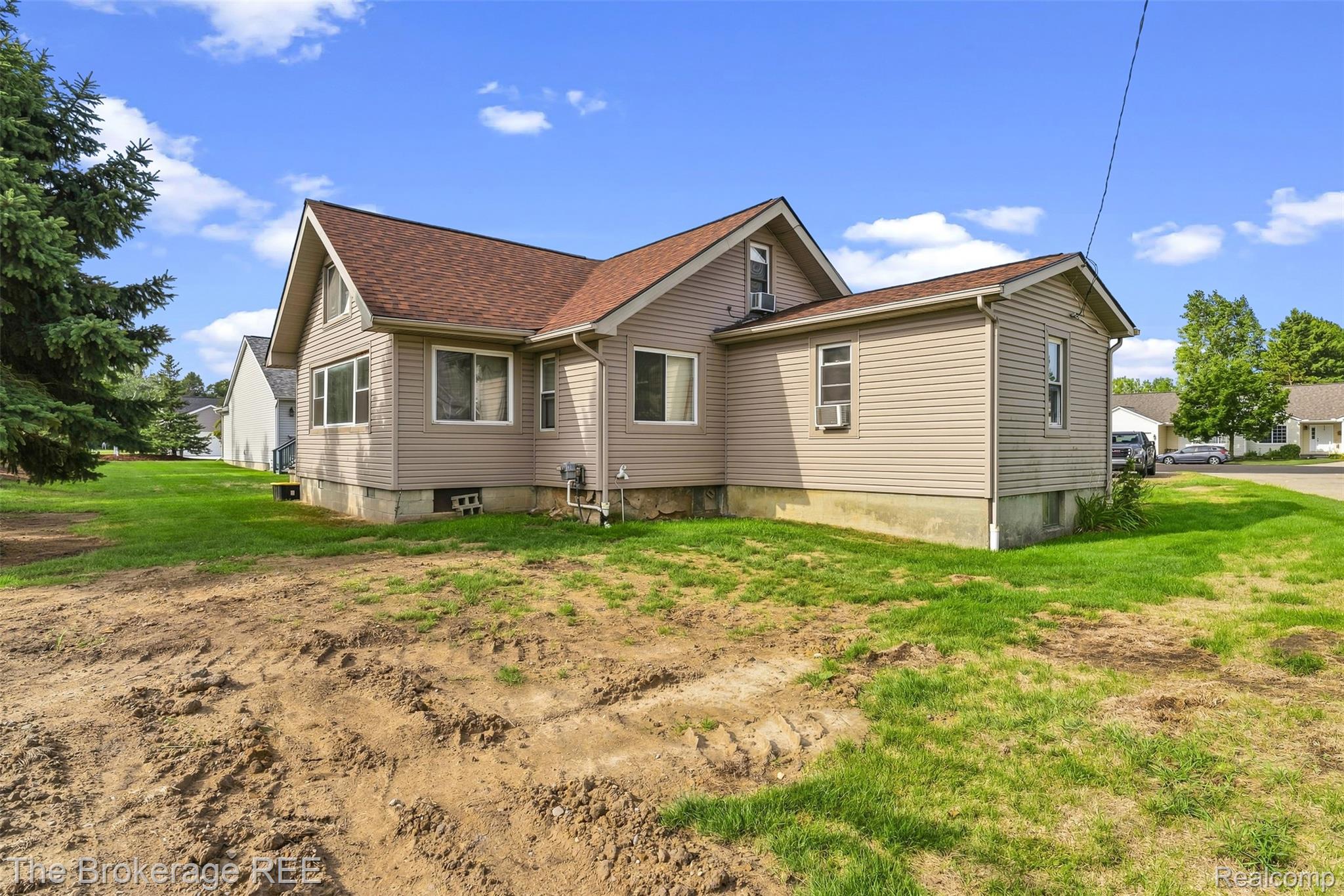 9326 Orchard Court Property Photo 6